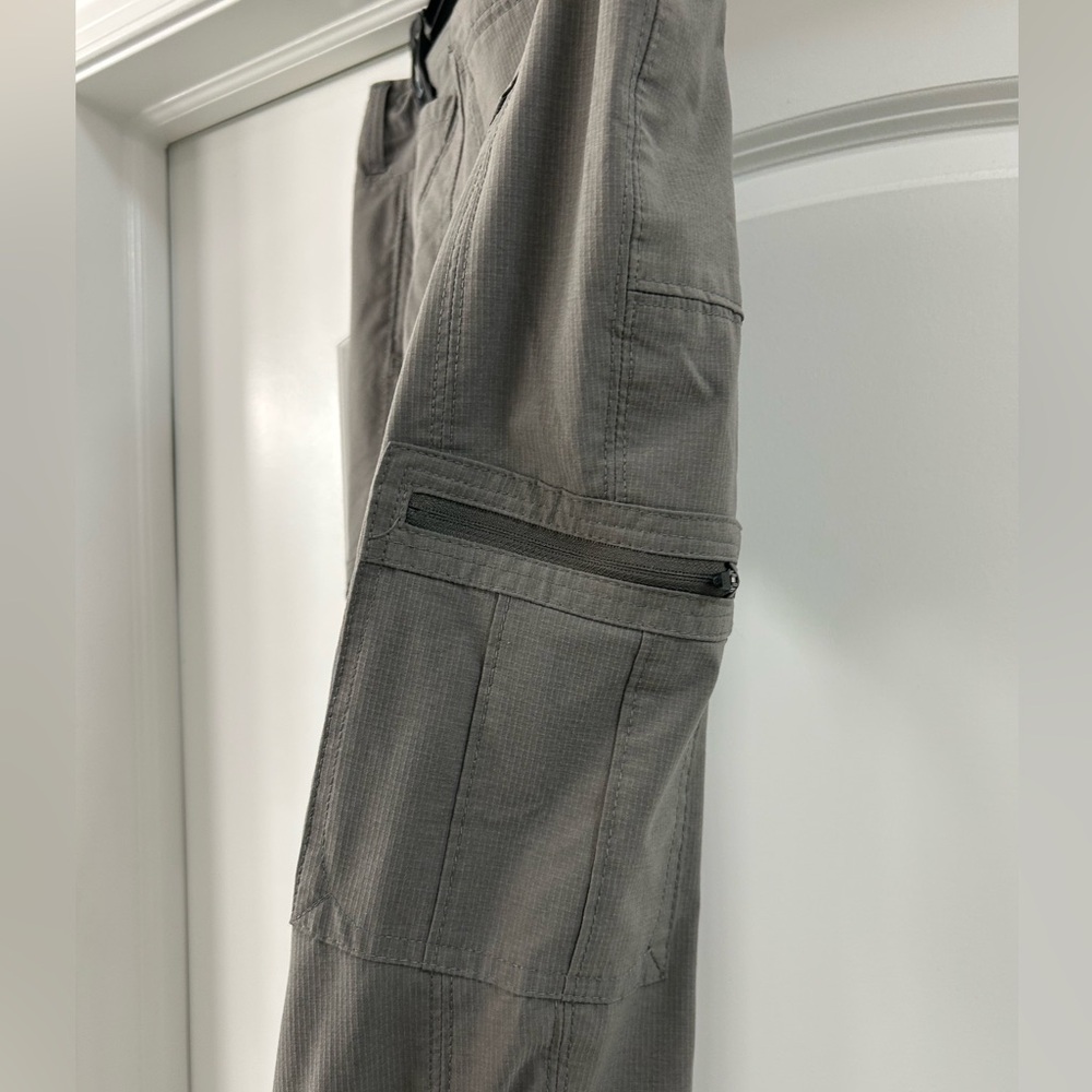 Kuhl Straight-Leg Utility Pants in Taupe - Picture 5 of 11